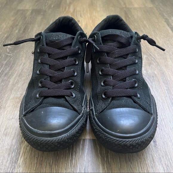 EUC Black Converse - Picture 2 of 5